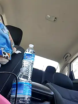 cinnaminnie online show from 5, 3, 2025