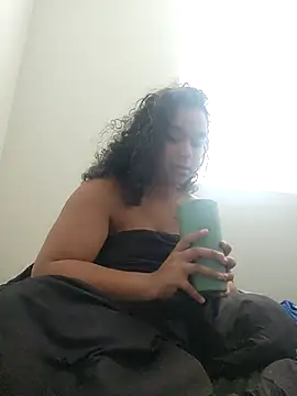 cinnaminnie online show from 15, 12, 2025