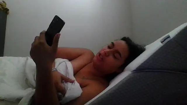 cinnaminnie online show from 14, 11, 2025