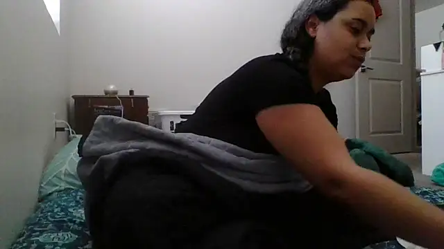 cinnaminnie online show from 5, 10, 2025