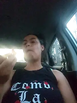 cinnaminnie online show from 4, 3, 2025