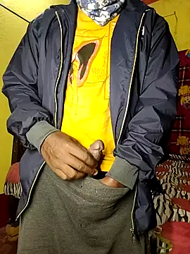 Snapshot of Hunter_boy9 chatting on 18, 11, 2025 Hunter boy9 online show from 18, 11, 2025