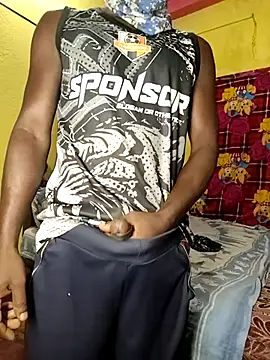 Snapshot of Hunter_boy9 chatting on 13, 11, 2025 Hunter boy9 online show from 13, 11, 2025