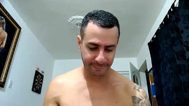 Snapshot of nicolay_74 chatting on 25, 11, 2025 nicolay 74 online show from 25, 11, 2025