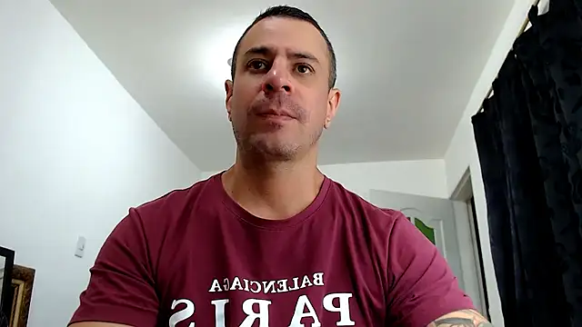 Snapshot of nicolay_74 chatting on 5, 11, 2025 nicolay 74 online show from 5, 11, 2025