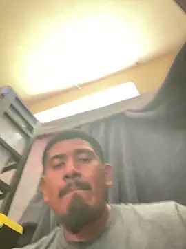 twohightwonut805 online show from 26, 10, 2025