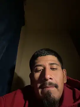 twohightwonut805 online show from 15, 2, 2025