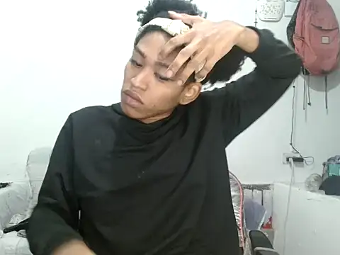 miriam775 online show from 1, 10, 2025