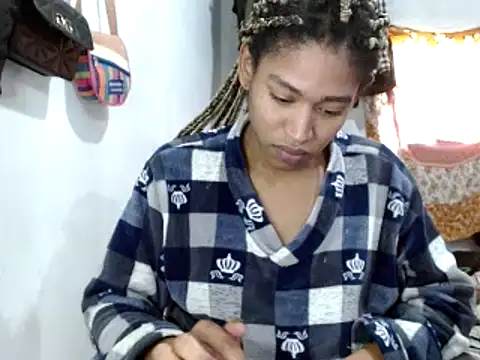 miriam775 online show from 25, 2, 2025