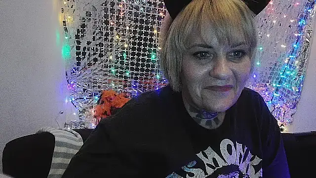 Hunniebunnie78 online show from 19, 7, 2026