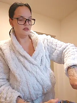 Jujuicy 97 online show from 1, 12, 2025