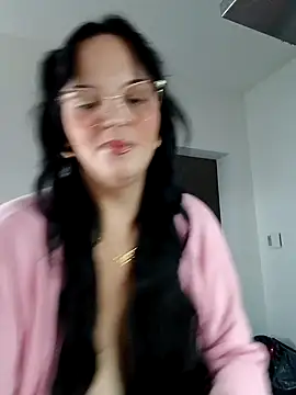 Jujuicy 97 online show from 5, 10, 2025