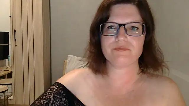 CrimsonMistress online show from 7, 10, 2025