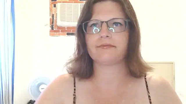 CrimsonMistress online show from 17, 4, 2026