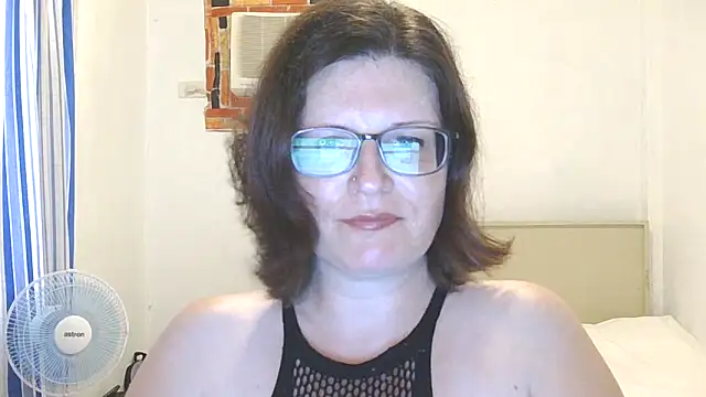 CrimsonMistress online show from 7, 1, 2026