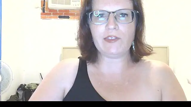 CrimsonMistress online show from 1, 3, 2026