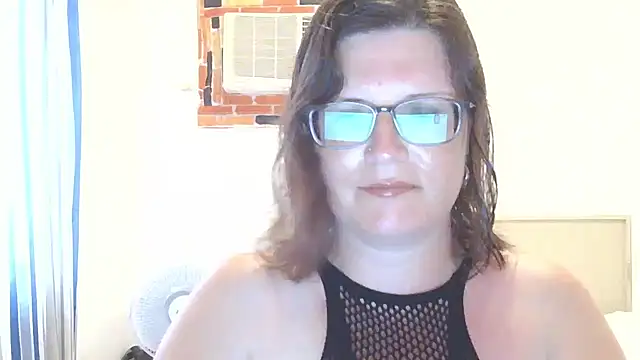 CrimsonMistress online show from 27, 4, 2026