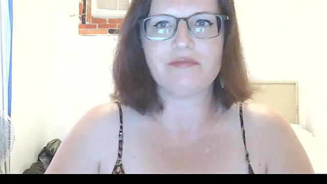 CrimsonMistress online show from 13, 3, 2026