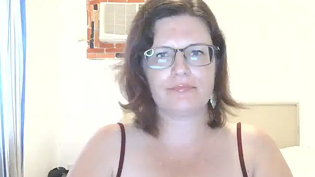 Snapshot of CrimsonMistress chatting on 9, 6, 2026 CrimsonMistress online show from 9, 6, 2026
