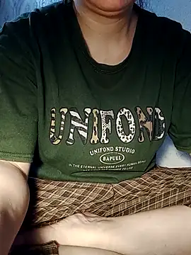 JasminePham online show from 9, 10, 2025