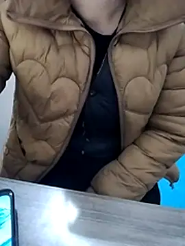 JasminePham online show from 28, 11, 2025