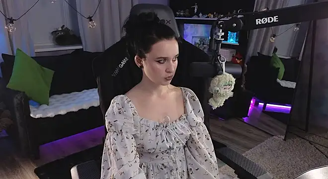 KiraLiLime online show from 8, 3, 2026