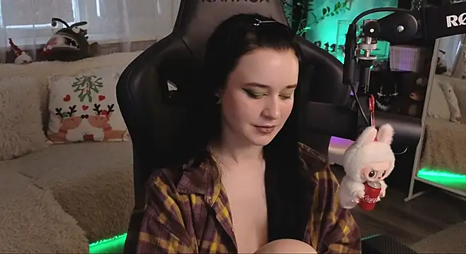 KiraLiLime online show from 11, 1, 2026