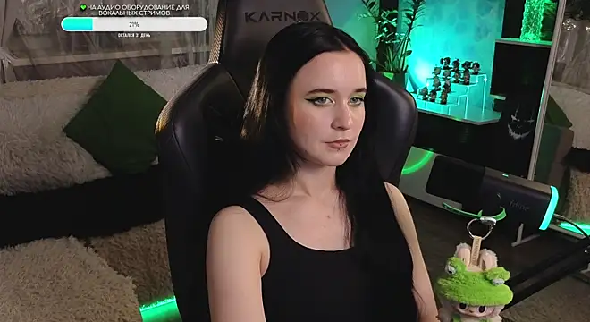 KiraLiLime online show from 28, 9, 2025