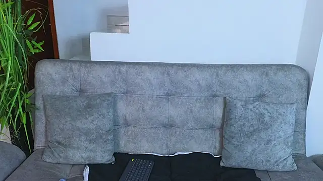 Snapshot of Lorenne_Miller chatting on 18, 3, 2025 Lorenne Miller online show from 18, 3, 2025