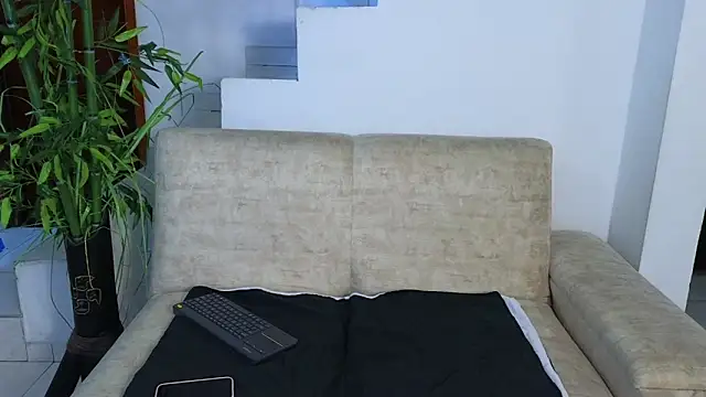 Lorenne Miller online show from 25, 3, 2026