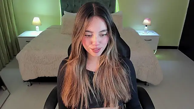  Charlotte evans 1 online show from 25, 2, 2026