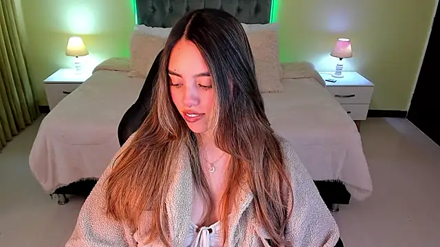  Charlotte evans 1 online show from 13, 4, 2026