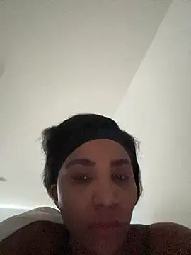 Jessie-pradoo online show from 17, 9, 2025