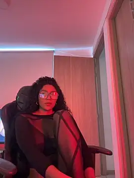 Jessie-pradoo online show from 2, 11, 2025