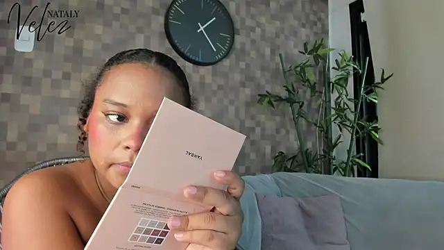 nataly velez online show from 21, 11, 2025