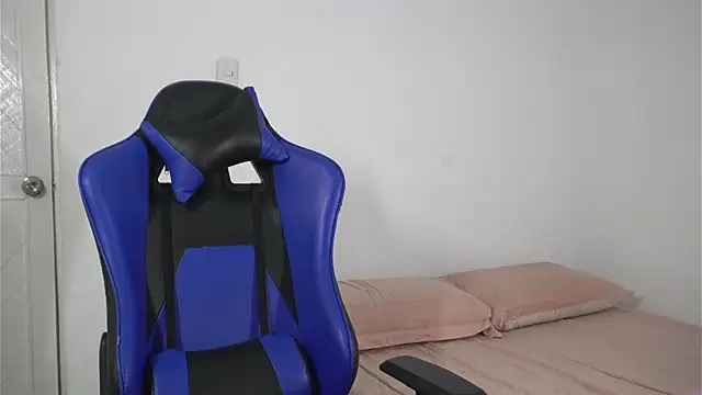 nataly velez online show from 21, 12, 2025