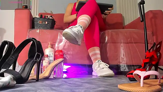 BridgetRodriguez online show from 24, 11, 2025