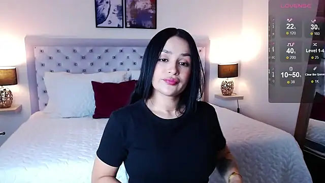 sarascottt online show from 18, 3, 2025