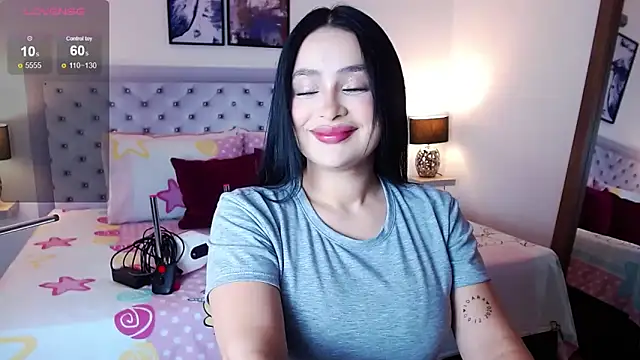 sarascottt online show from 4, 10, 2025