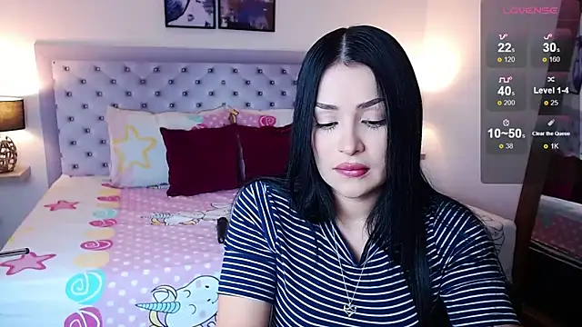 sarascottt online show from 7, 3, 2025