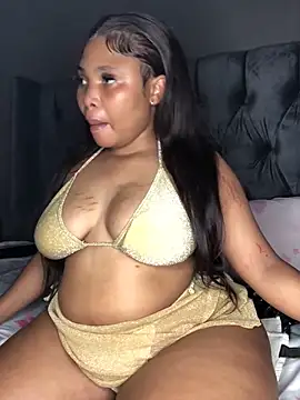 Snapshot of Anaelle24 chatting on 9, 3, 2025 Anaelle24 online show from 9, 3, 2025