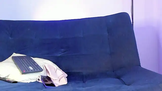 Snapshot of swetty_loverss chatting on 27, 10, 2025 swetty loverss online show from 27, 10, 2025