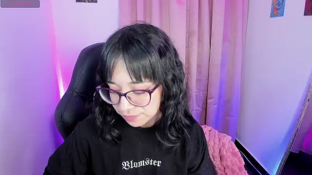 indra cam online show from 6, 11, 2025