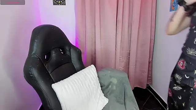 indra cam online show from 28, 2, 2026