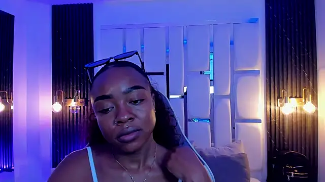 mia schwarz online show from 6, 11, 2025