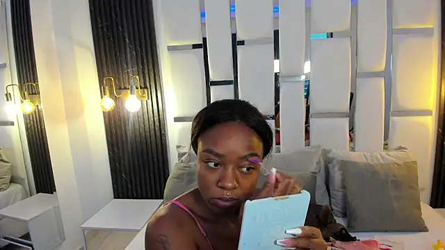 mia schwarz online show from 8, 10, 2025