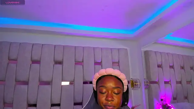 mia schwarz online show from 17, 4, 2026