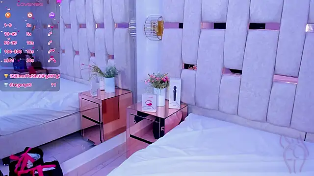 mia schwarz online show from 1, 2, 2025