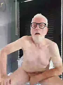 Greyhound70 online show from 19, 9, 2025