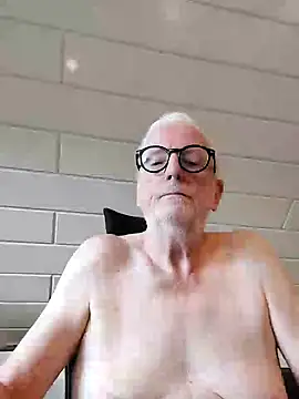 Greyhound70 online show from 1, 10, 2025